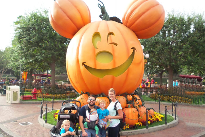 Born and raised southern Californian, Justine at Little Dove, shares some of the Halloween fun at the Disney Resort.