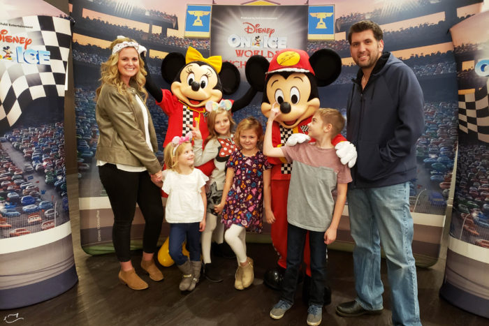 Family picture with Mickey and Minnie at Disney on Ice