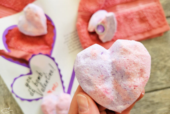 Heart bath bombs to gift for Valentine's Day with a free printable.